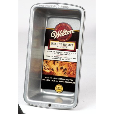 Wilton 4-1/2 in. W X 8-1/2 in. L Loaf Pan Silver