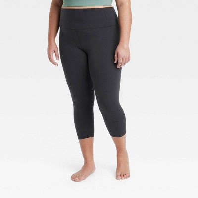 Women's Everyday Soft Ultra High-Rise Capri Leggings - All In Motion™